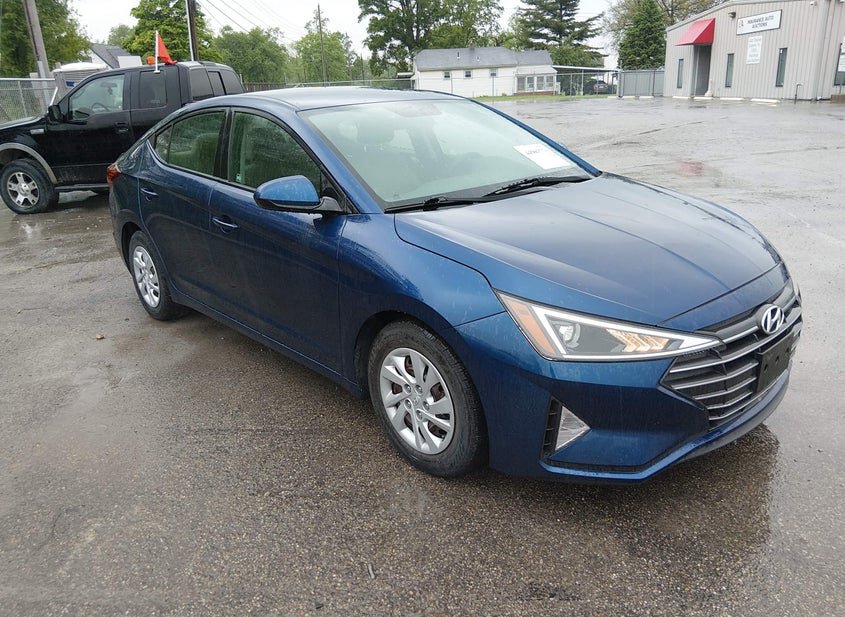 2019 Hyundai Elantra 2.0L photo