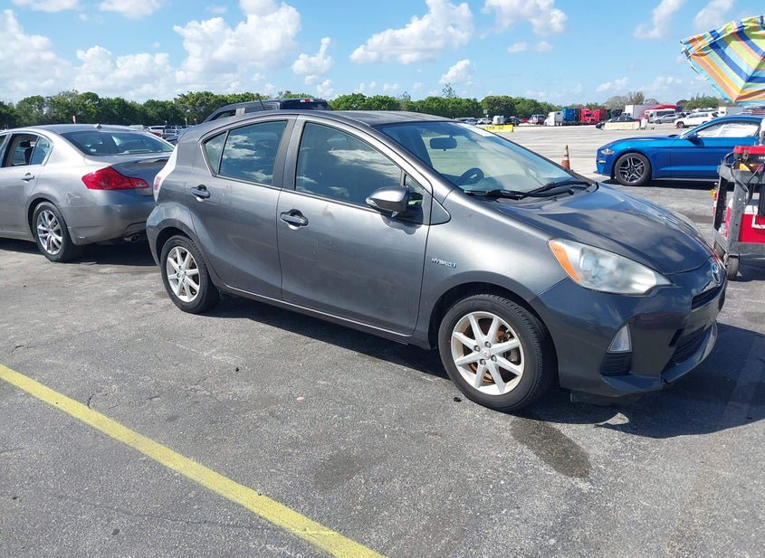 2012 Toyota Prius C 1.5L photo