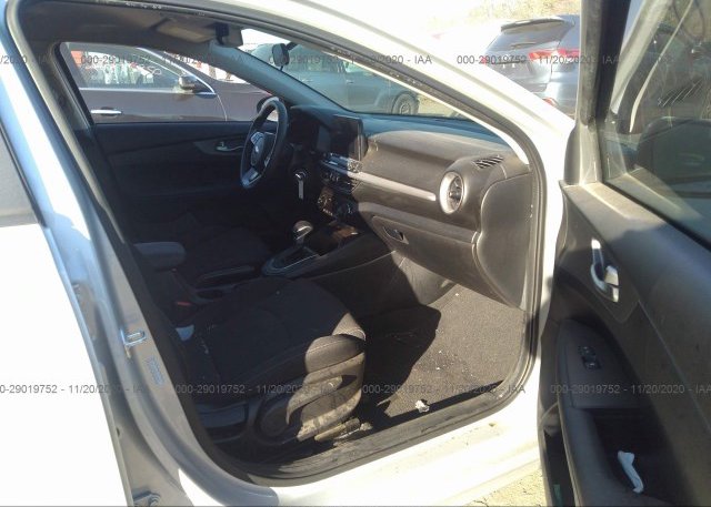 пригнать из сша 2019 KIA FORTE 3KPF24AD4KE134615