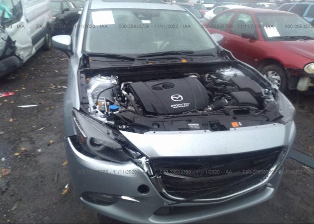 3MZBN1W38JM256710 2018 MAZDA MAZDA3 4-DOOR