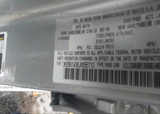 3MZBN1W38JM256710 2018 MAZDA MAZDA3 4-DOOR