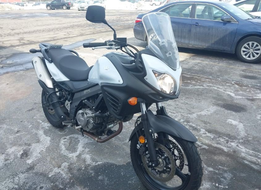 2015 SUZUKI DL650 A photo
