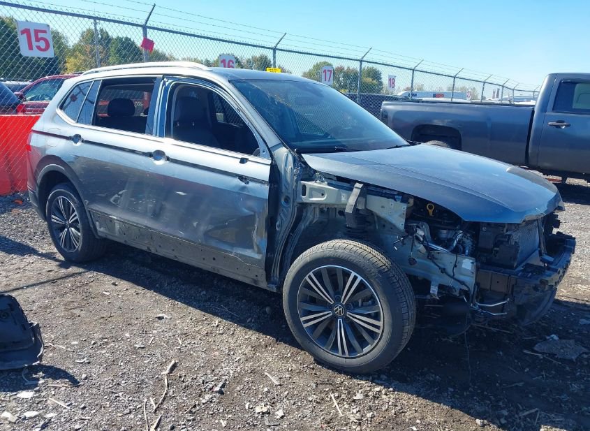 2024 VOLKSWAGEN TIGUAN 2.0T WOLFSBURG EDITION photo