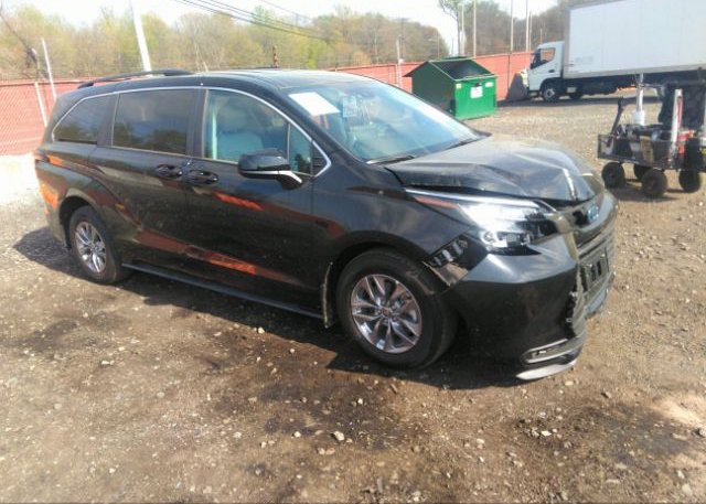 2023 TOYOTA SIENNA (VIN: 5TDKRKEC1PS144273)