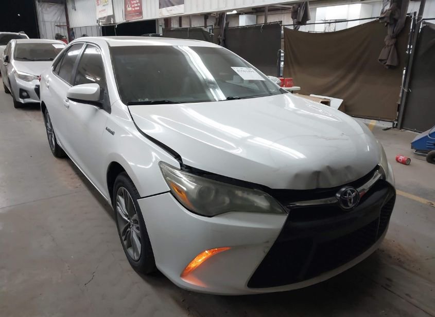 2015 TOYOTA CAMRY HYBRID SE photo