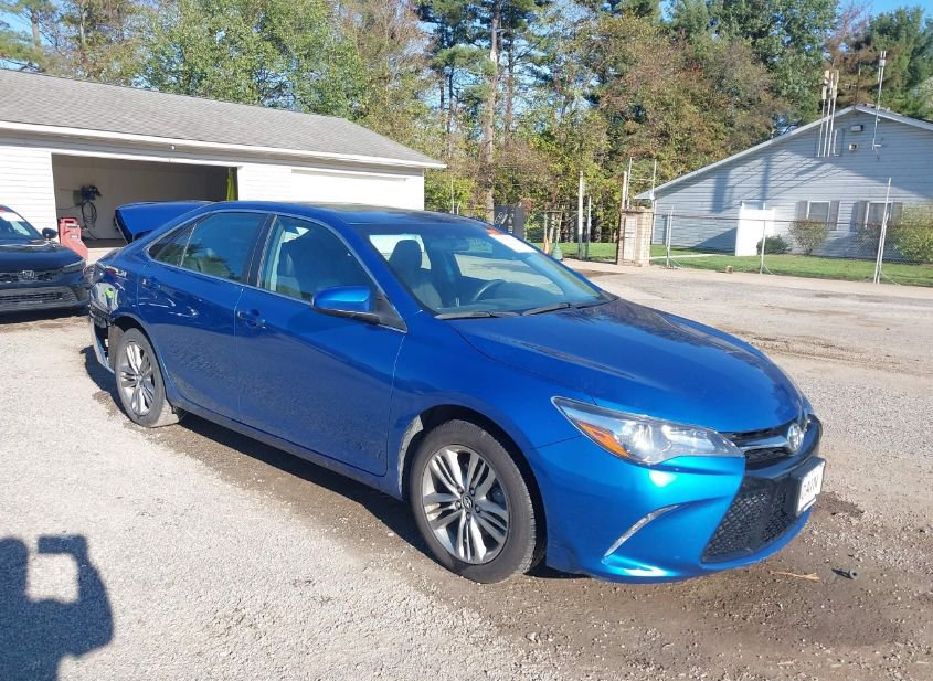2017 TOYOTA CAMRY SE photo