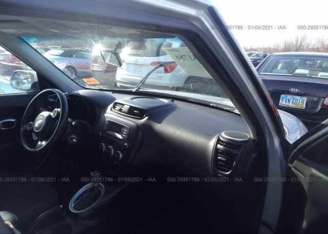 пригнать из сша 2014 KIA SOUL KNDJN2A22E7715975
