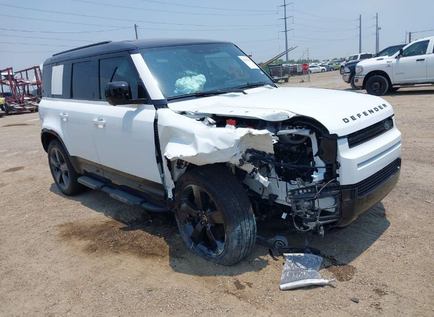 2025 LAND ROVER DEFENDER 110 P400 X-DYNAMIC SE photo