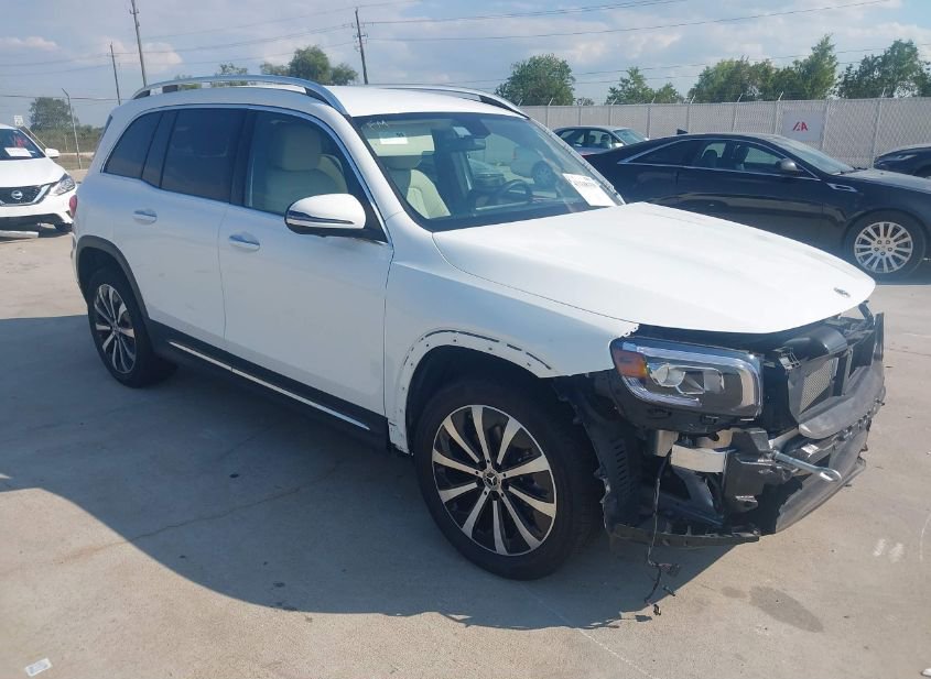 2023 MERCEDES-BENZ GLB 250 photo