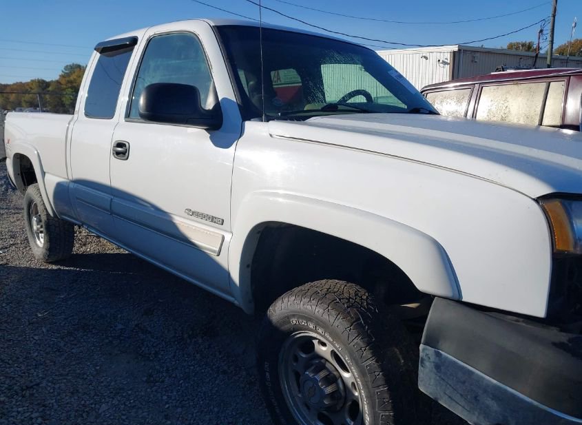 2003 CHEVROLET SILVERADO 2500HD LS photo