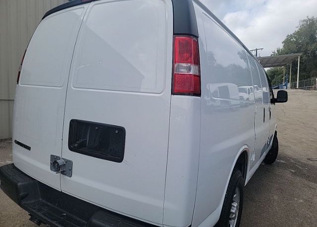 2021 CHEVROLET EXPRESS CARGO RWD 2500 REGULAR WHEE(VIN: 1GCWGAFP4M1309373