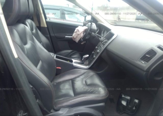 пригнать из сша 2013 VOLVO XC60 YV4902DZ9D2462866