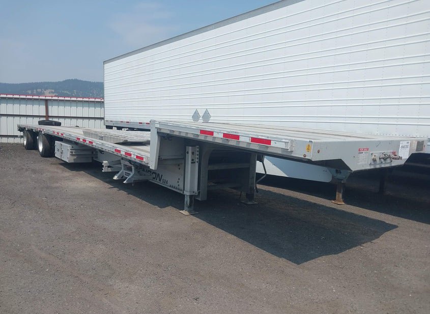 2023 Transcraft Corp Flatbed Trailer photo