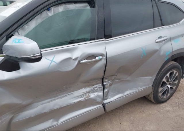 2021 TOYOTA HIGHLANDER(VIN: 5TDGZRAH5MS051090