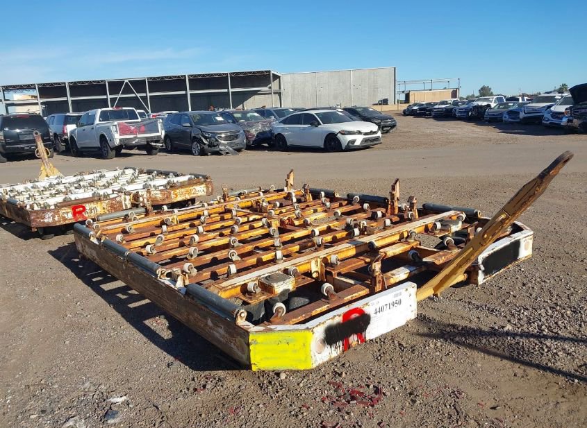 1994 EQUIPMENT GSE 1215 photo