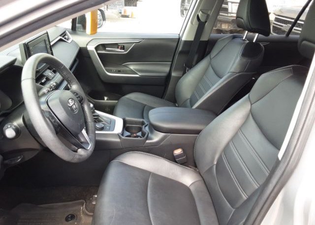 2021 TOYOTA RAV4(VIN: 2T3B6RFV8MW019864