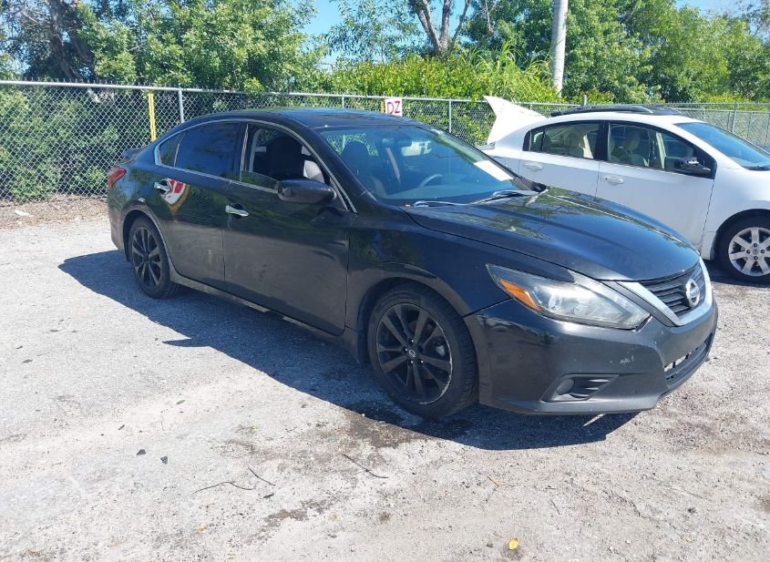 2017 NISSAN ALTIMA 2.5 SR photo