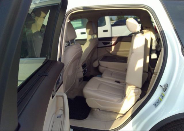 2018 AUDI Q7 VIN: WA1LHAF77JD043500
