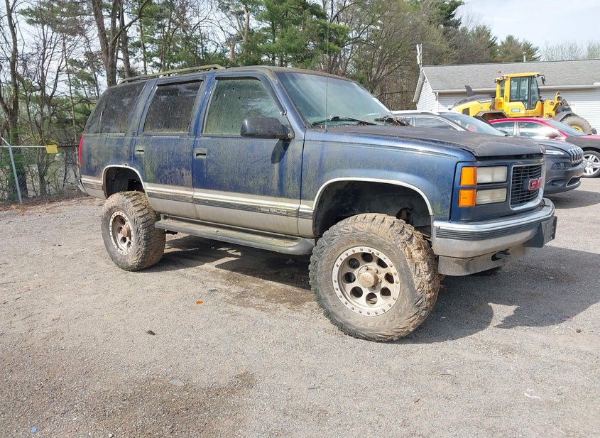 1999 GMC YUKON SLE photo