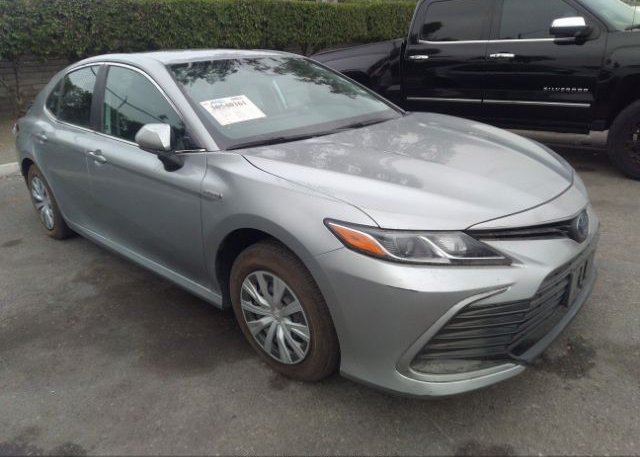 2021 TOYOTA CAMRY (VIN: 4T1C31AK0MU553204)