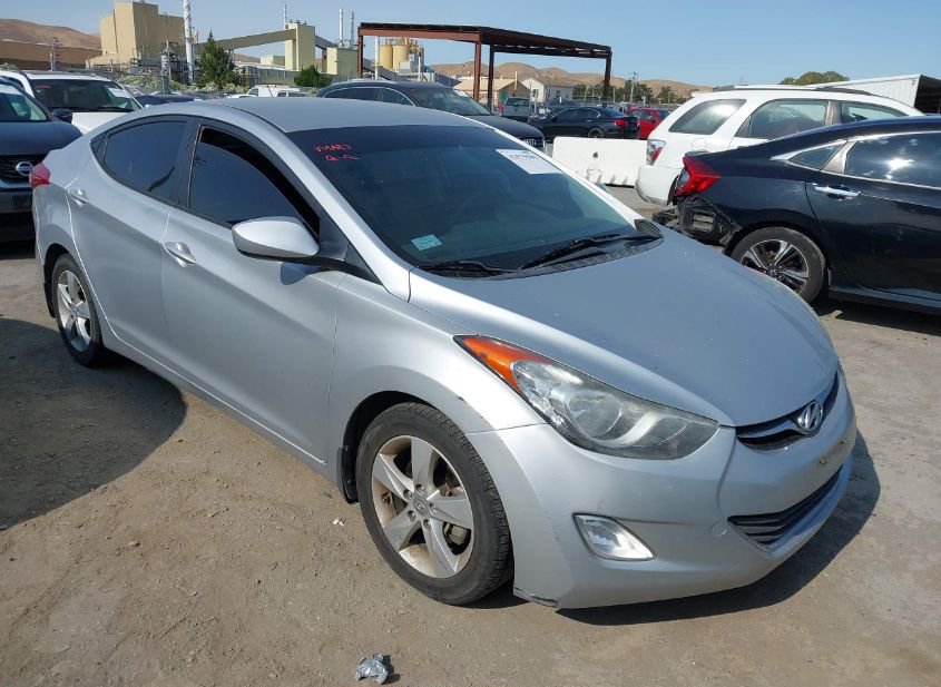 2013 HYUNDAI ELANTRA GLS photo
