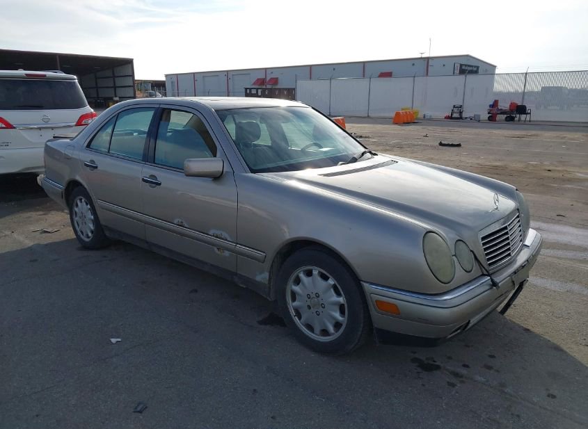 1999 MERCEDES-BENZ E 300 DIESEL photo
