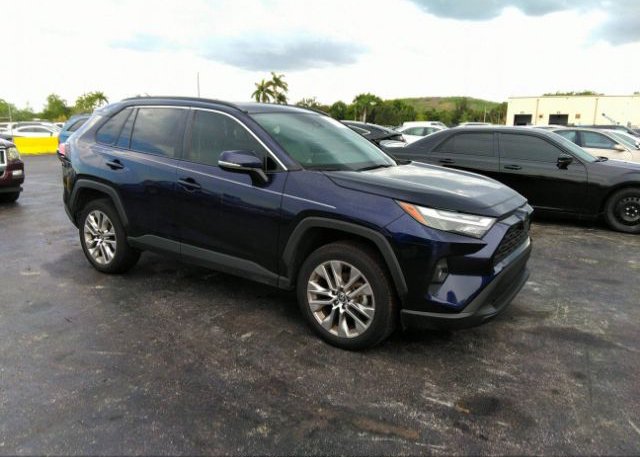 2022 TOYOTA RAV4 (VIN: 2T3C1RFV6NW194506)