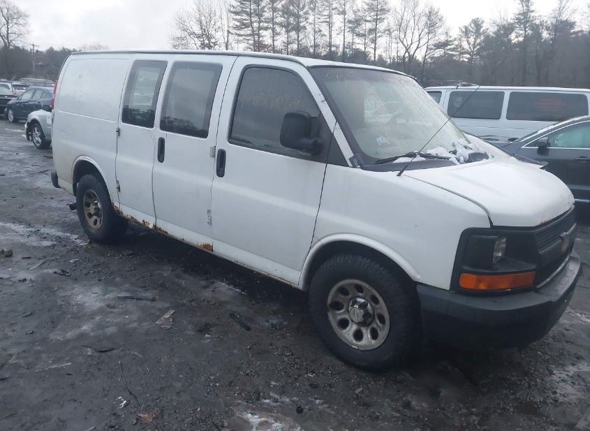 2013 CHEVROLET EXPRESS 1500 WORK VAN photo