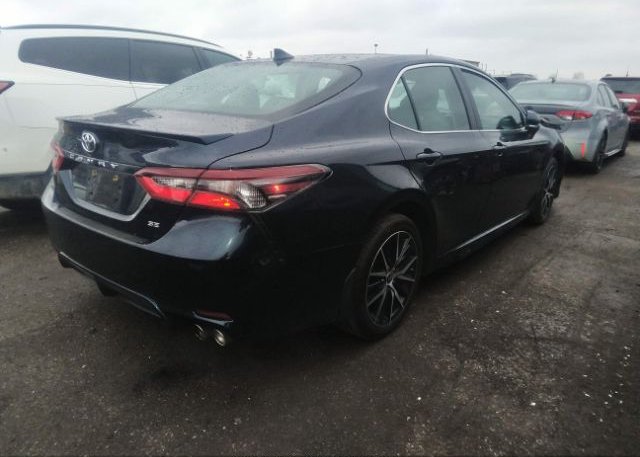 2021 TOYOTA CAMRY(VIN: 4T1T11AK8MU588952