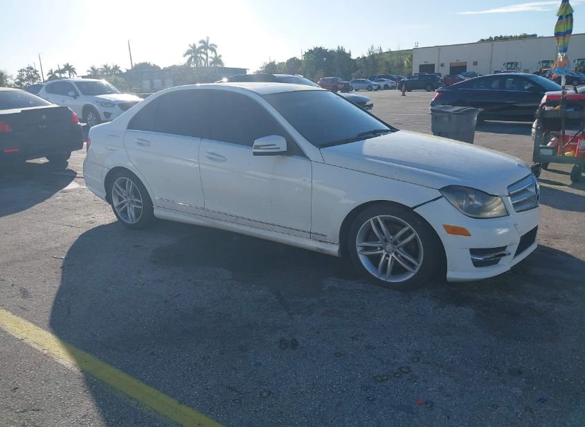 2013 MERCEDES-BENZ C 250 SPORT photo