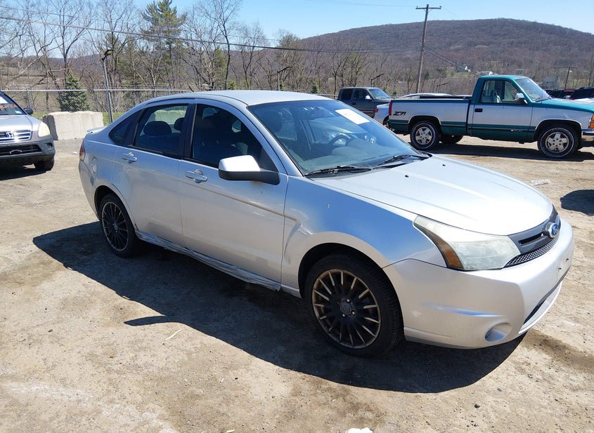 2010 Ford Focus 2.0L photo