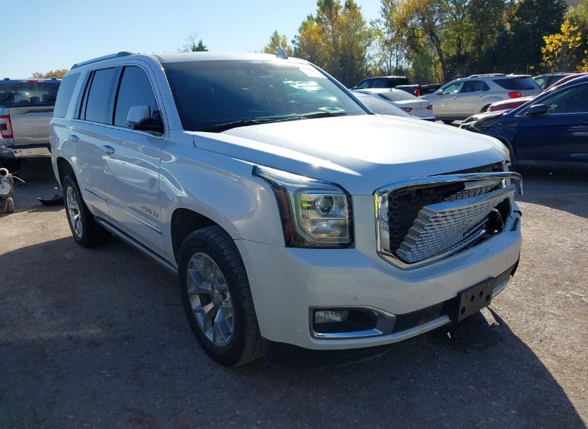 2017 GMC YUKON DENALI photo