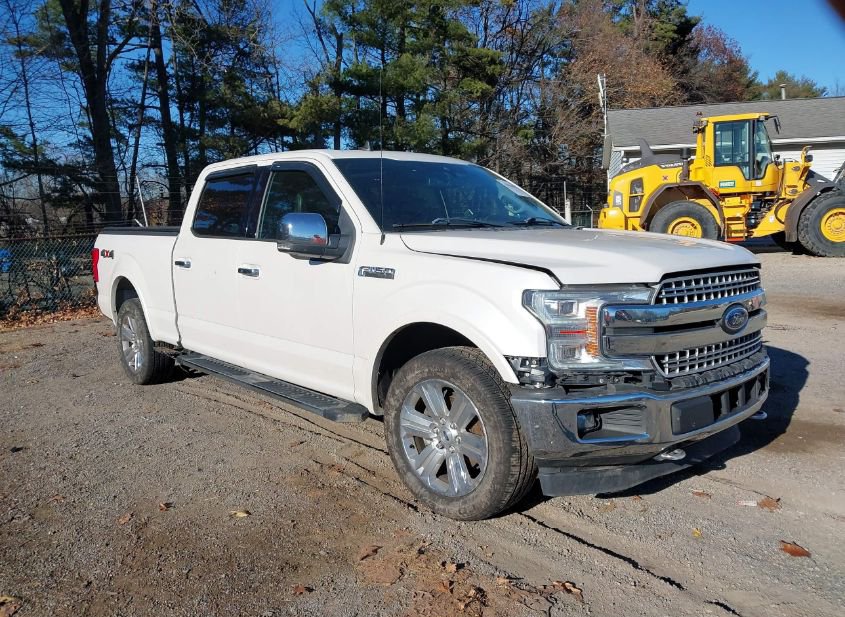 2019 FORD F-150 LARIAT photo