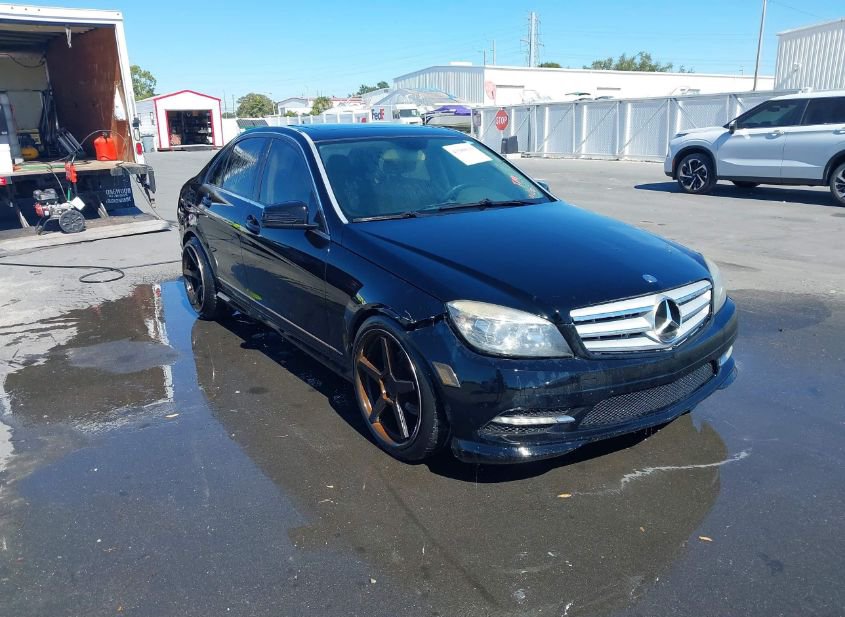 2011 MERCEDES-BENZ C 300 LUXURY/SPORT photo