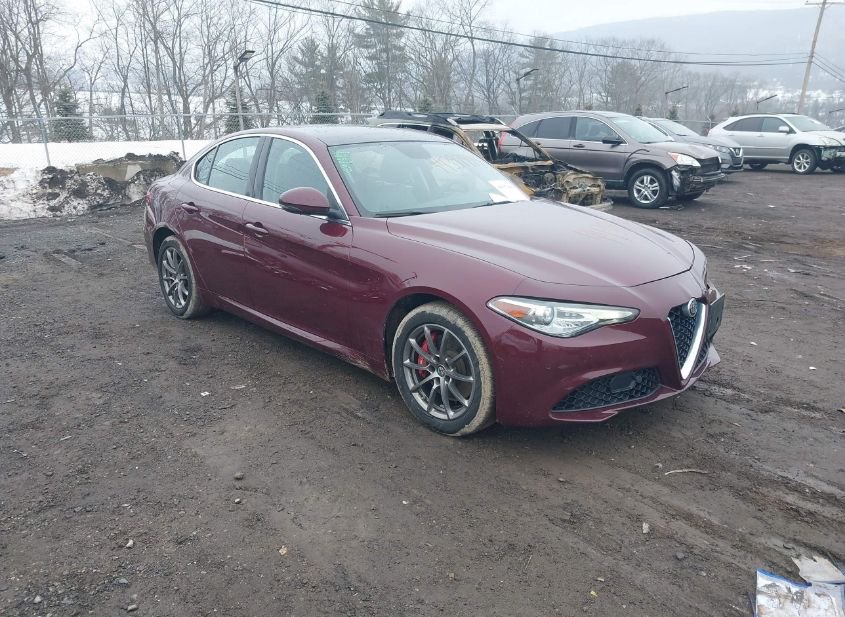 2018 Alfa Romeo Giulia 2.0L photo