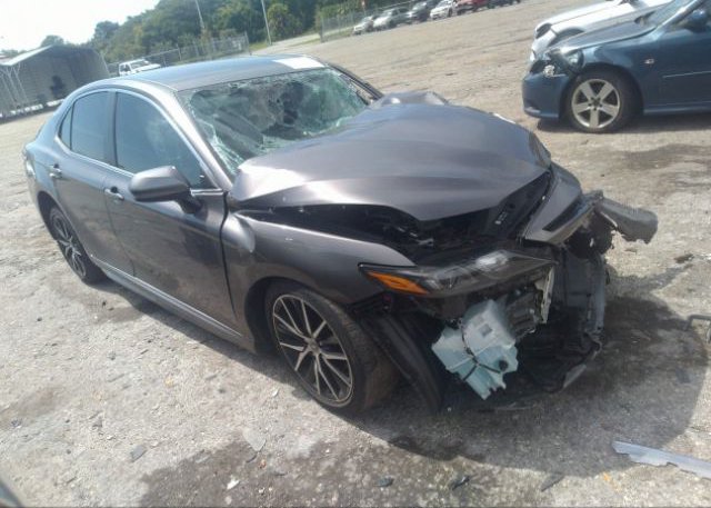 2021 TOYOTA CAMRY (VIN: 4T1G11AK3MU571817)