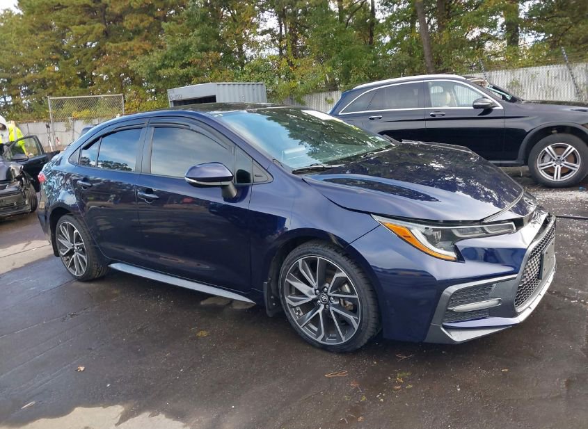 2020 TOYOTA COROLLA SE photo