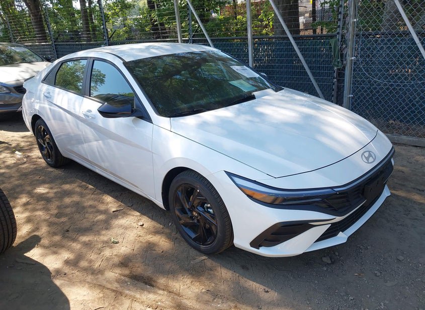 2026 Hyundai Elantra 2.0L photo