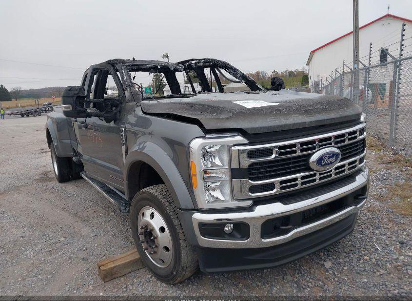 2023 Ford F-450 photo