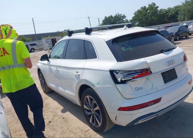 2021 AUDI Q5(VIN: WA1BAAFY5M2019396