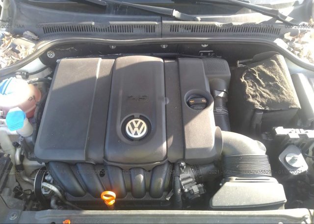 3VWDX7AJ0CM351566 2012 VOLKSWAGEN JETTA SEDAN