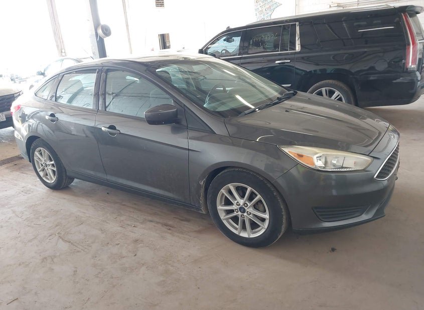 2018 Ford Focus 2.0L photo
