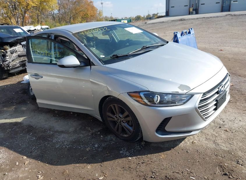 2018 HYUNDAI ELANTRA SEL photo