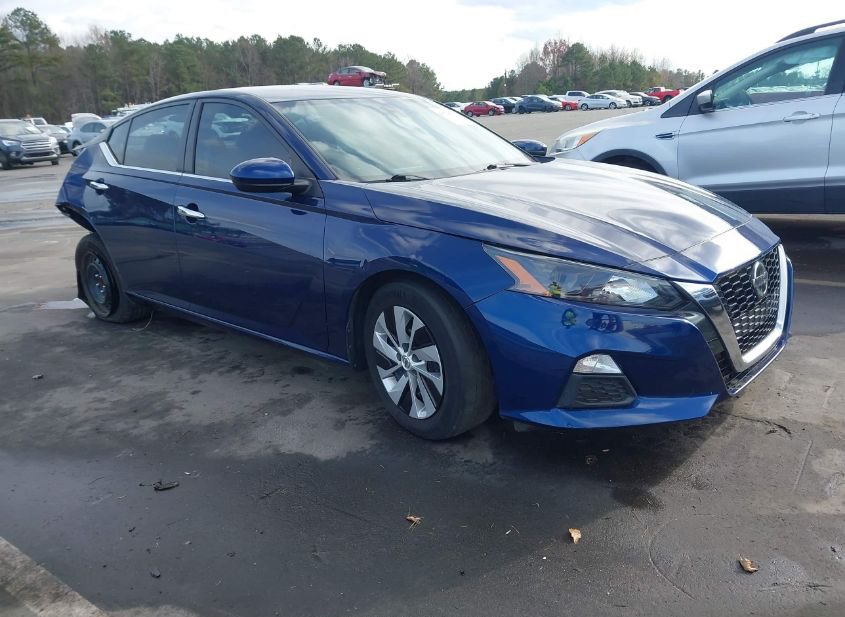 2022 NISSAN ALTIMA S FWD photo