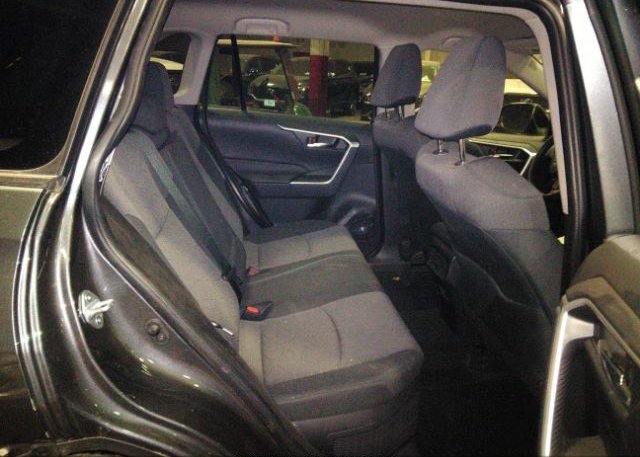 2021 TOYOTA RAV4(VIN: JTMRWRFV8MD126456