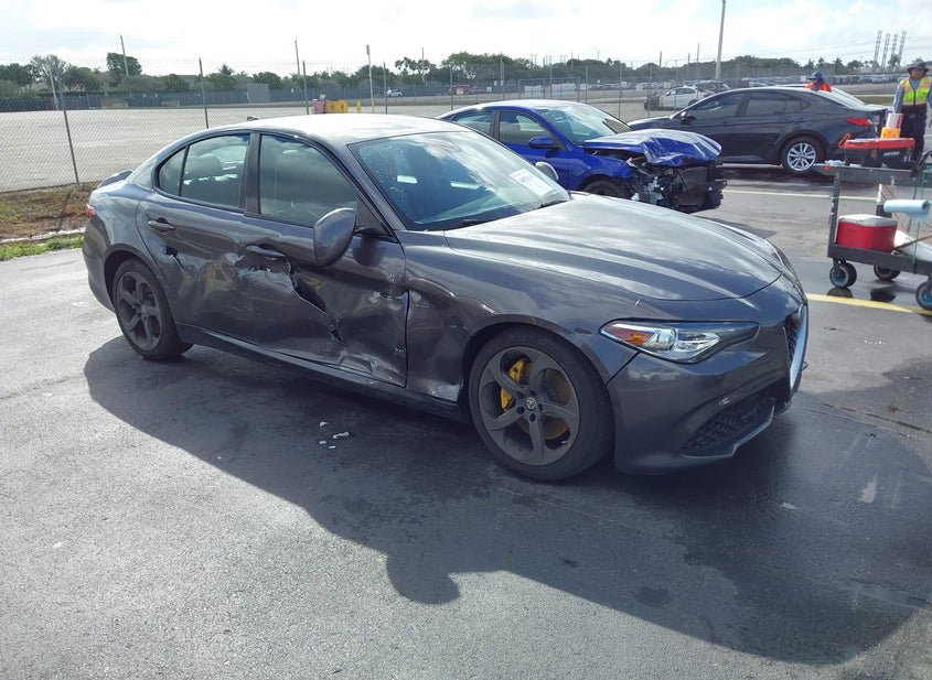 2018 Alfa Romeo Giulia 2.0L photo