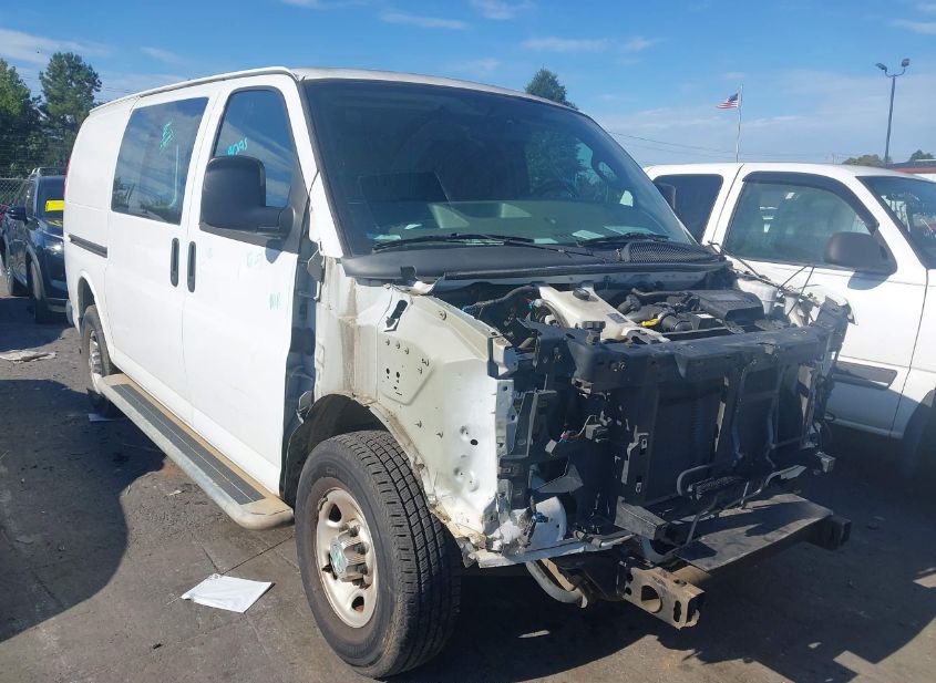 2018 CHEVROLET EXPRESS 2500 WORK VAN photo