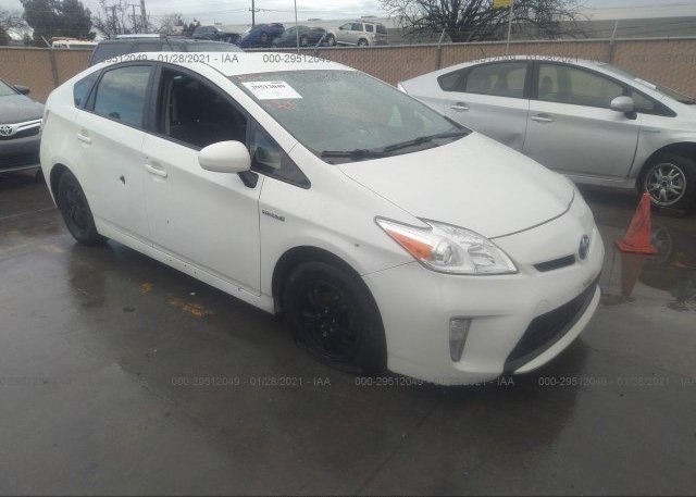 JTDKN3DU4F1999377 2015 TOYOTA PRIUS