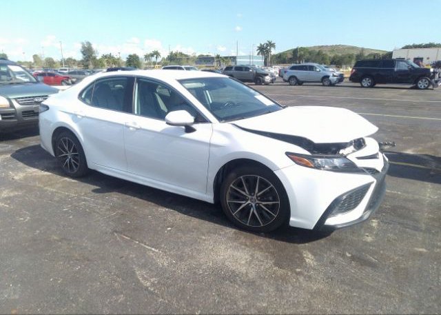 2021 TOYOTA CAMRY (VIN: 4T1G11AK6MU432359)
