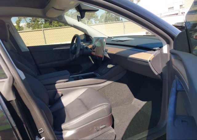 2022 TESLA MODEL Y(VIN: 7SAYGDEE9NF567488
